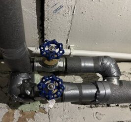 Wymieniono poziom instalacji wodnej piwnic w&nbsp;budynku przy ul.&nbsp;Wajdeloty 14