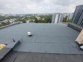 Naprawa części połaci dachu B.&nbsp;Chrobrego 24
